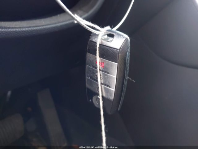 KNDPNCAC8J7309766 KIA Sportage Ex