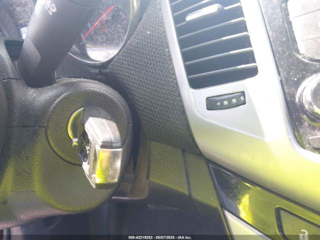 1G1PE5SB2E7332363 Chevrolet Cruze 2lt Auto