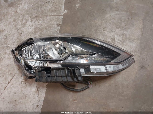 42219262 :رقم المزاد ، 3N1AB7AP3KY391594 vin ، 2019 Nissan Sentra Sv مزاد بيع