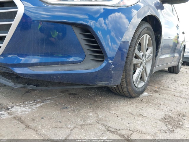 5NPD84LF1HH065648 Hyundai ELANTRA SE