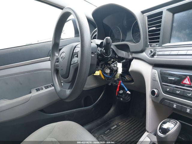 5NPD84LF1HH065648 Hyundai ELANTRA SE