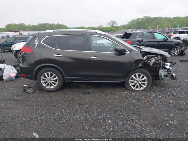 JN8AT2MV2HW270440 Nissan ROGUE SV