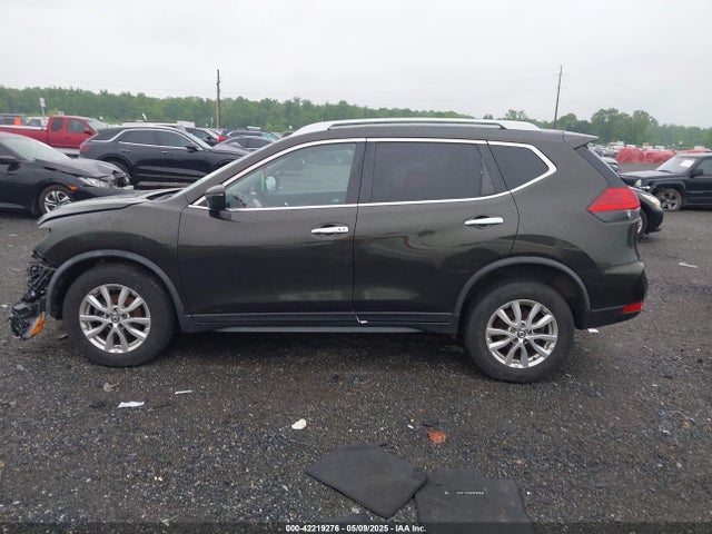 JN8AT2MV2HW270440 Nissan ROGUE SV