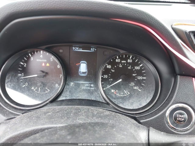 JN8AT2MV2HW270440 Nissan ROGUE SV