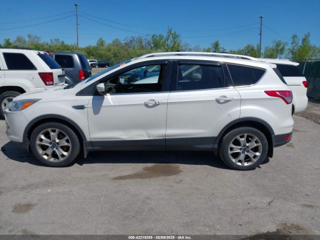 1FMCU0J91FUA50191 Ford Escape Titanium
