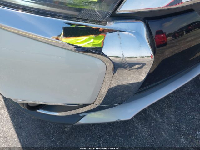 JA4AZ3A33GZ021753 Mitsubishi Outlander Sel