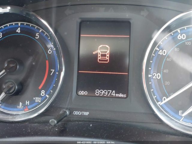 5YFBURHE8JP769404 Toyota COROLLA LE