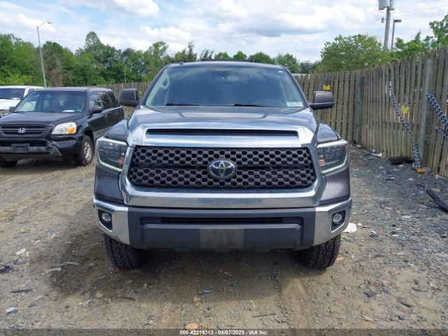 5TFDY5F14KX817411 Toyota Tundra Sr5 5.7l V8