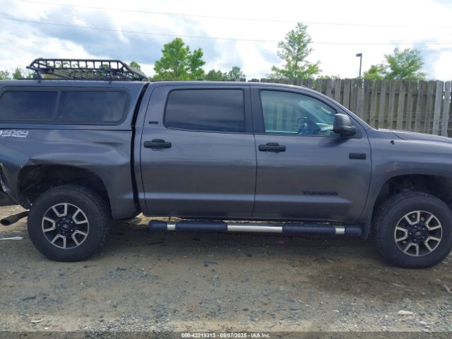 5TFDY5F14KX817411 Toyota Tundra Sr5 5.7l V8