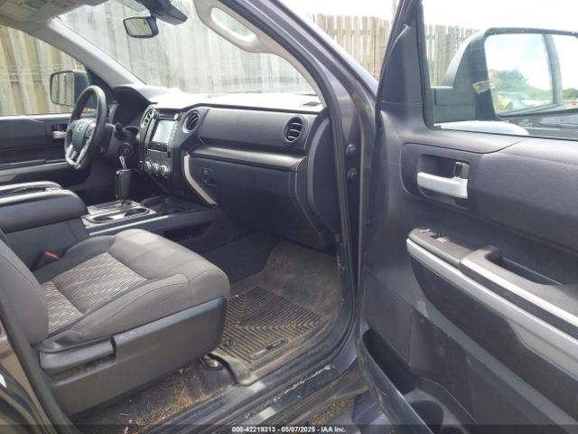 5TFDY5F14KX817411 Toyota Tundra Sr5 5.7l V8