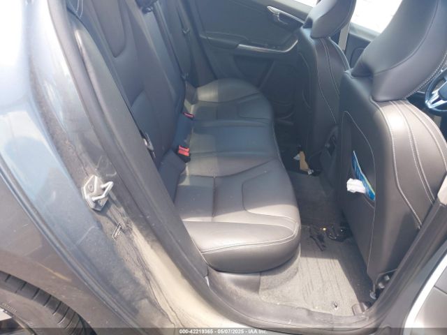 YV126MFL4H2432746 Volvo S60 T5 Dynamic