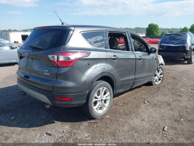 1FMCU0GD2HUA40316 Ford ESCAPE SE