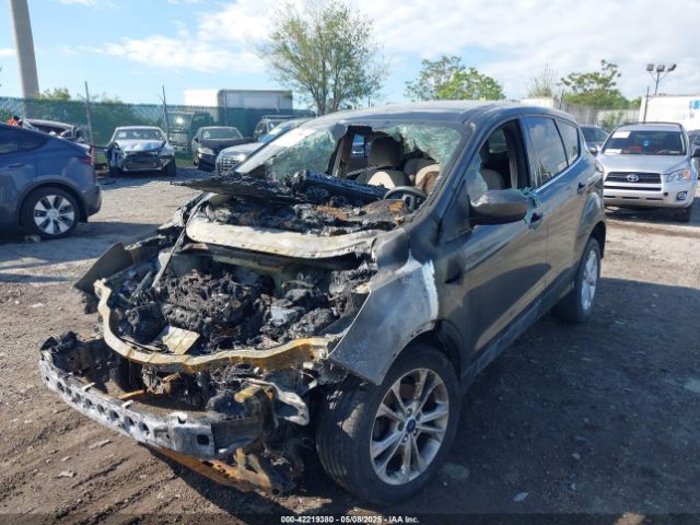 1FMCU0GD2HUA40316 Ford ESCAPE SE