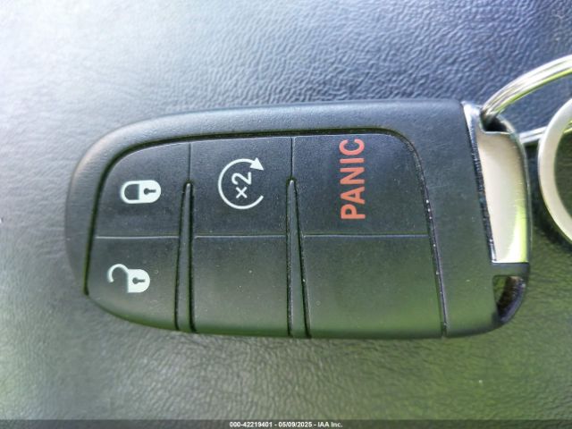3C4NJDBB6JT239565 Jeep Compass Latitude 4x4