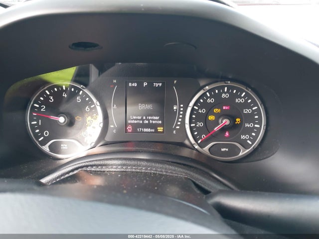 ZACCJBBT1FPB33219 Jeep Renegade Latitude