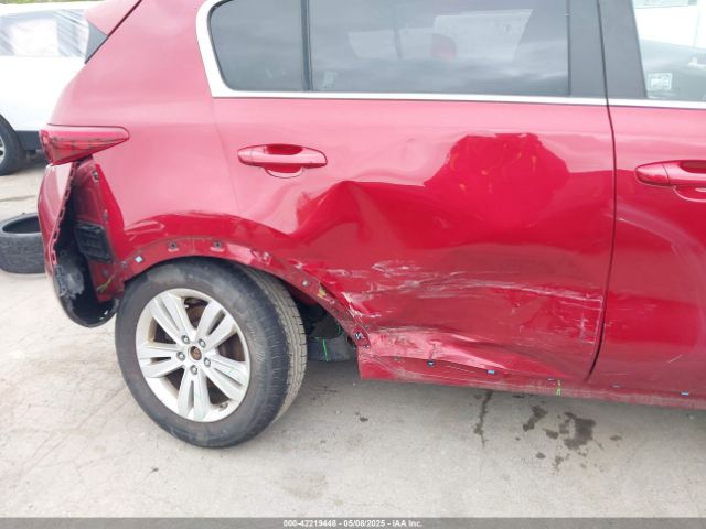 KNDPMCAC5K7574116 KIA Sportage Lx