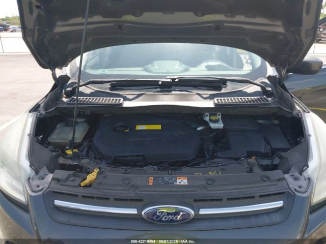 1FMCU0GXXGUB66870 Ford ESCAPE SE