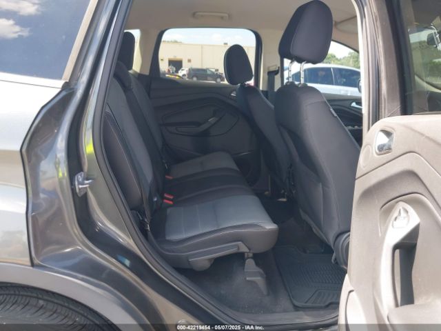1FMCU0GXXGUB66870 Ford ESCAPE SE