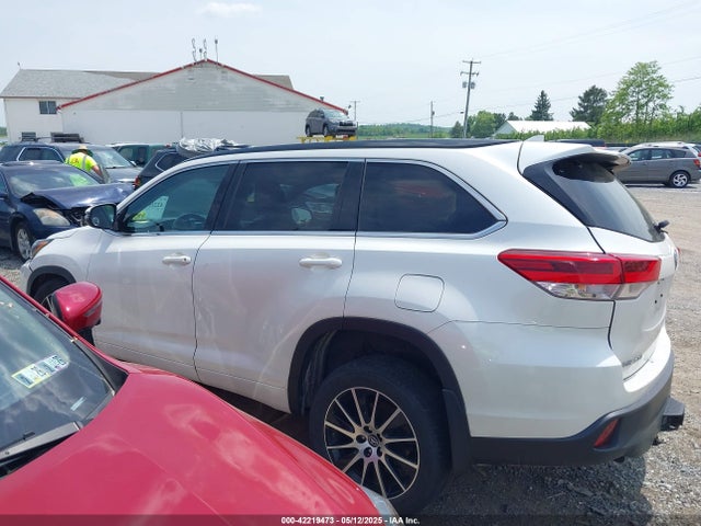 Toyota Highlander Se 2018 5TDJZRFH2JS547586 Image 14