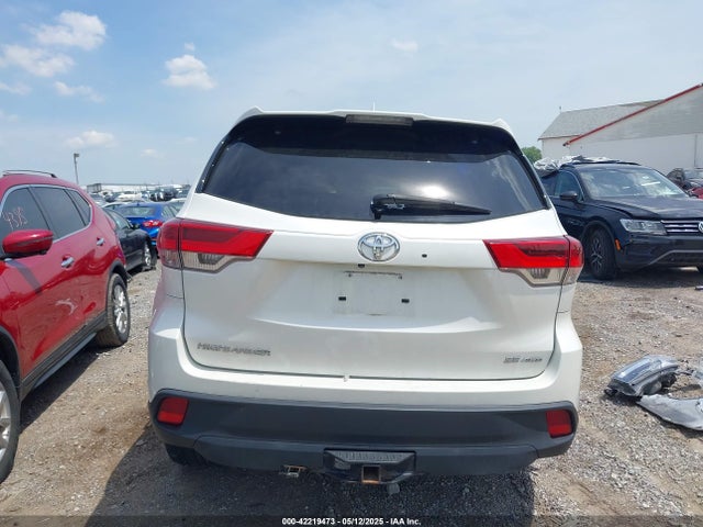 Toyota Highlander Se 2018 5TDJZRFH2JS547586 Image 16