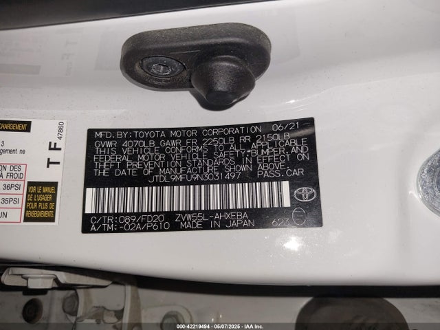 JTDL9MFU9N3031497 Toyota Prius Le Awd-e