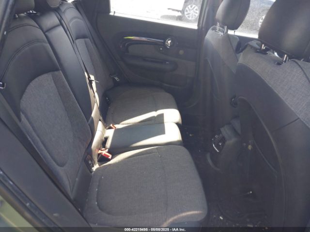 WMWLN5C5XG2B35049 Mini Clubman Cooper