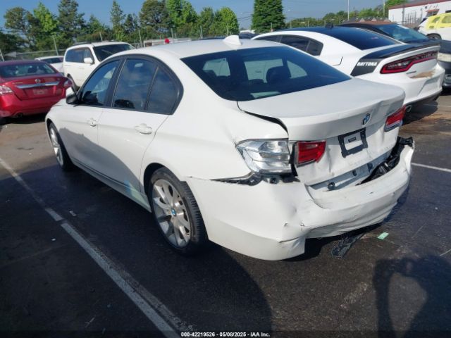 2014 BMW 320I WBA3B1C57EK133240 Photo 2
