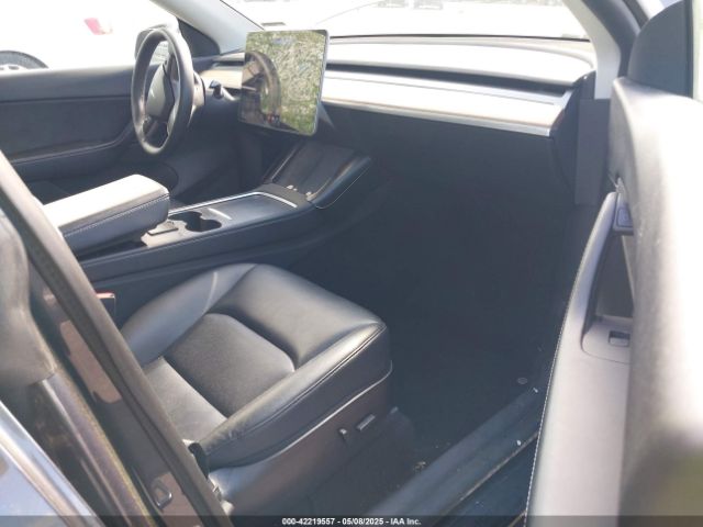 2021 TESLA MODEL Y 5YJYGDEE7MF278685 Photo 4
