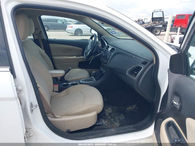 Продаж на аукціоні авто 2011 Chrysler 200 Touring, vin: 1C3BC1FB2BN623578, номер лоту: 42219575