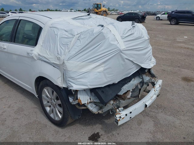 Продаж на аукціоні авто 2011 Chrysler 200 Touring, vin: 1C3BC1FB2BN623578, номер лоту: 42219575