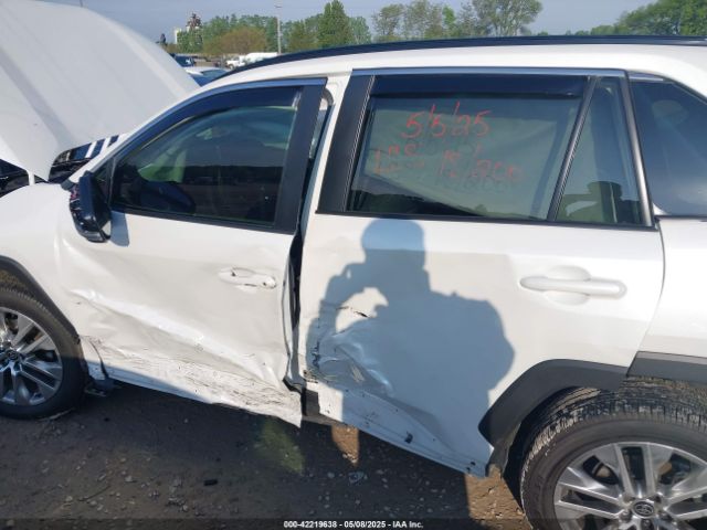 2T3A1RFV5RW452270 Toyota Rav4 Xle Premium