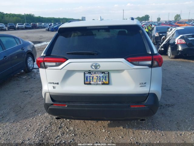 2T3A1RFV5RW452270 Toyota Rav4 Xle Premium