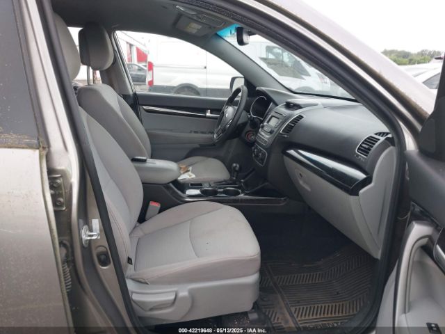 5XYKTCA66EG486111 KIA SORENTO LX