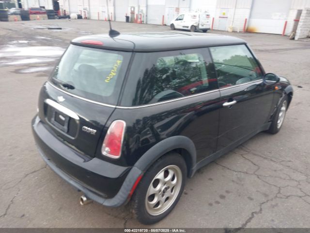 2005 MINI COOPER WMWRC33535TJ70850 Photo 3