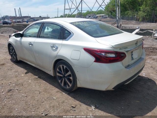 2017 NISSAN ALTIMA 1N4AL3AP2HC272753 Photo 2