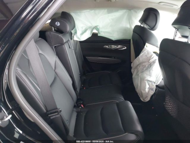 2025 GENESIS GV70 KMUMADTB3SU174835 Photo 7