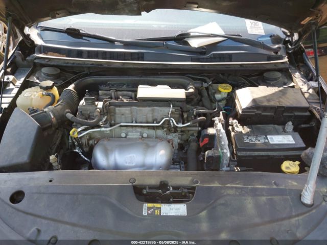 1C3CCCFB0FN655466 Chrysler 200 LX