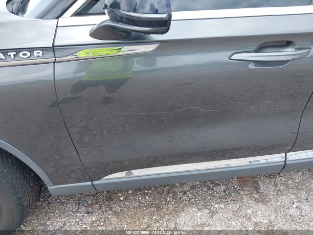 5LM5J7WC2LGL17926 Lincoln Aviator