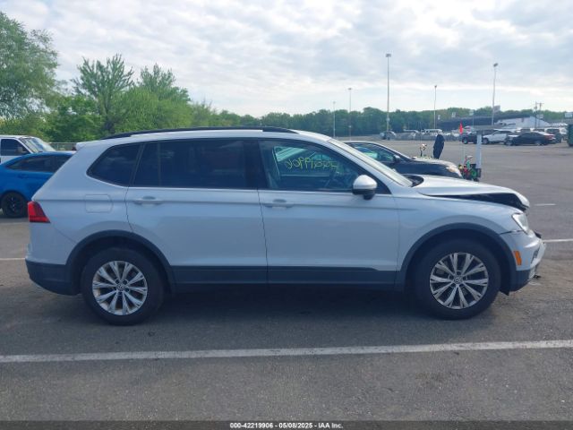 3VV0B7AX5JM025815 Volkswagen Tiguan 2.0t S