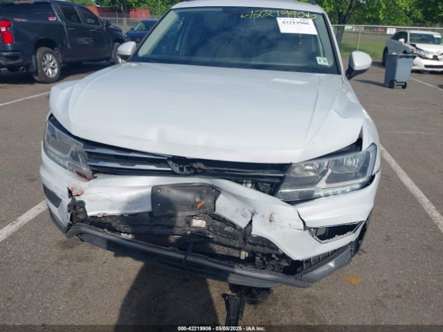 3VV0B7AX5JM025815 Volkswagen Tiguan 2.0t S