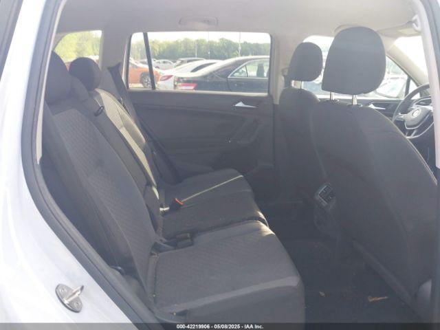 3VV0B7AX5JM025815 Volkswagen Tiguan 2.0t S
