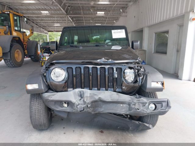 1C4HJXDN6KW668593 Jeep Wrangler Unlimited Sport S 4x4