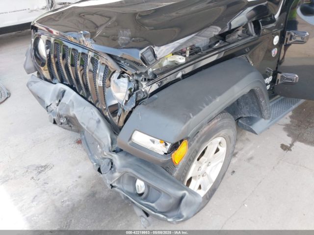 1C4HJXDN6KW668593 Jeep Wrangler Unlimited Sport S 4x4