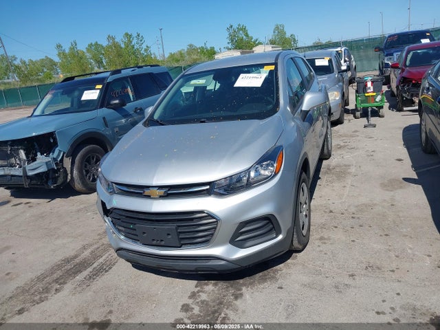 Chevrolet TRAX LS 2019 3GNCJKSB9KL163019 Image 13