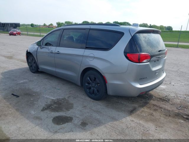 2019 CHRYSLER PACIFICA HYBRID 2C4RC1L7XKR613958 Photo 2