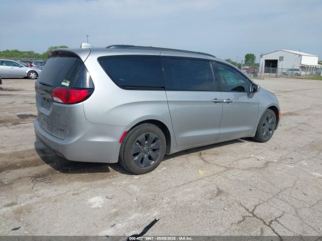2019 CHRYSLER PACIFICA HYBRID 2C4RC1L7XKR613958 Photo 3