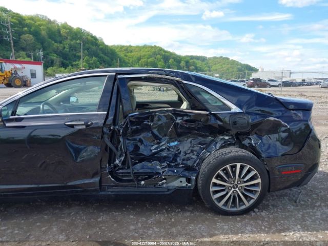 3LN6L5B92KR604125 Lincoln Mkz Standard