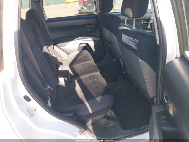 2010 MITSUBISHI OUTLANDER JA4AT2AW3AZ013391 Photo 7