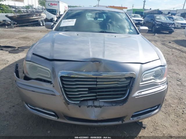 2C3CCAAG3EH380058 Chrysler 300