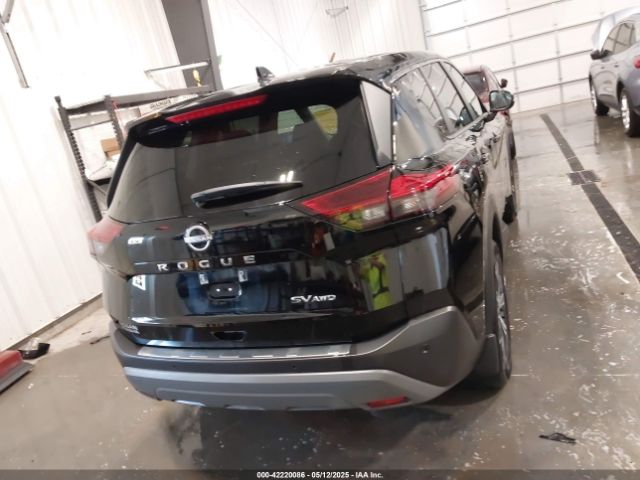 5N1BT3BBXNC717989 Nissan Rogue Sv Intelligent Awd